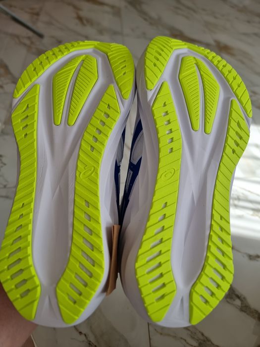 Оригінал 100% чоловічі кросівки asics novablast 5 ATC  eur 43.5