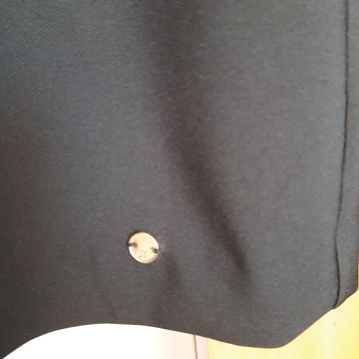 Venda vestido  sem mangas NOVO cor preta marca FERRACHE