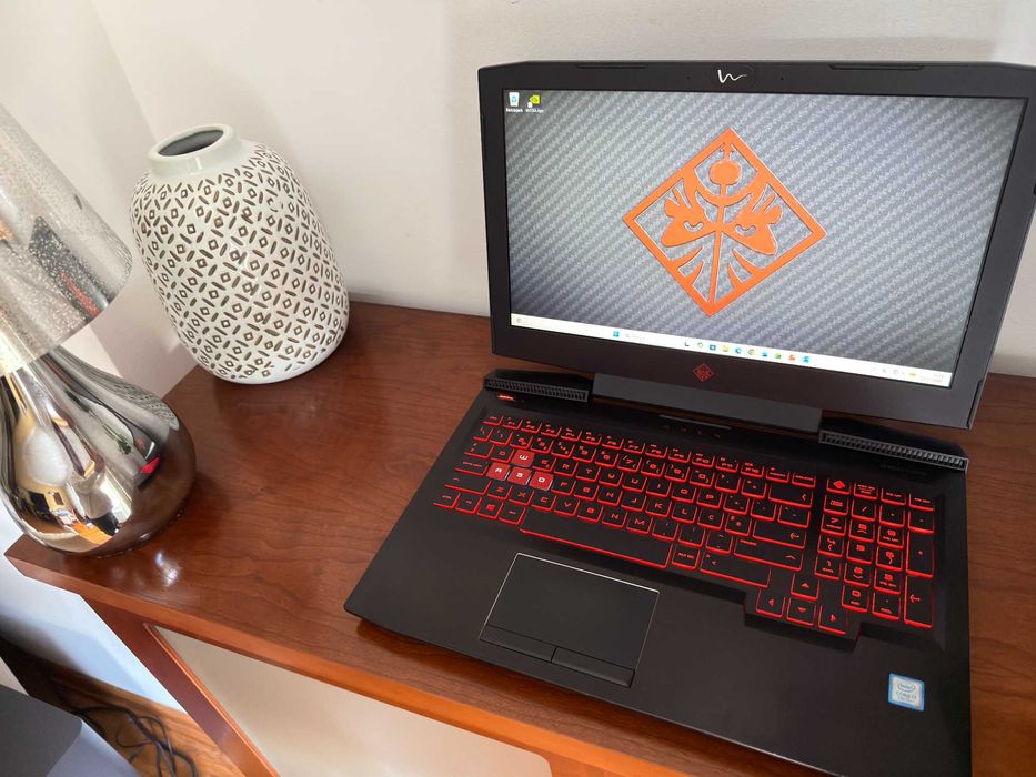OMEN 15-ce0xx|15.6"FHD|i7-7700HQ|16G Ram|Ssd 256Gb+1TB HDD|GTX1060 6Gb