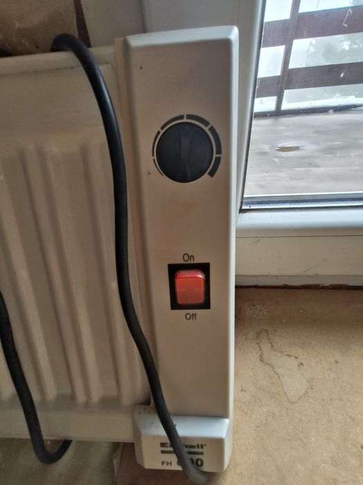 Grzejnik panelowy olejowy