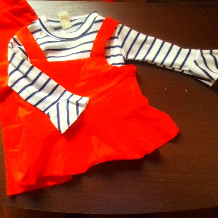 Прогулочный костюм на девочку