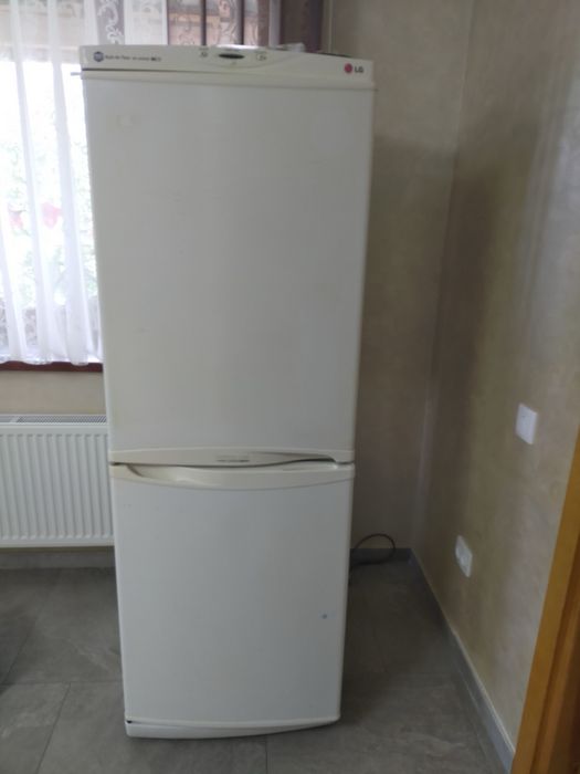 Холодильник LG в хорошому стані. Самовивіз, місто Хмельниницький.