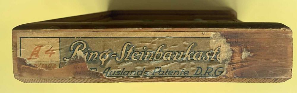 "Lego" de pedra com cerca de 100 anos