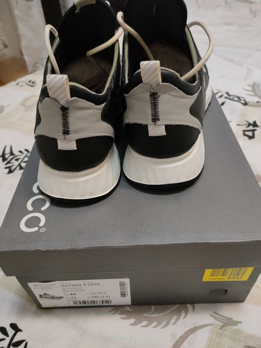 Продам кросівки ессо st1.Нові. Оригінал.