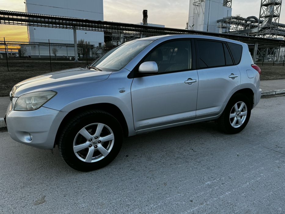Toyota rav 4 2.2  дизель 2009 рік d4d