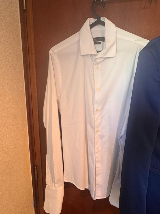 Vendo fato Azul e Camisa Branca