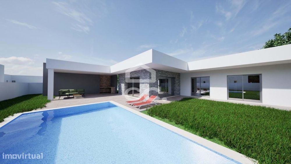 Moradia Em Construção
