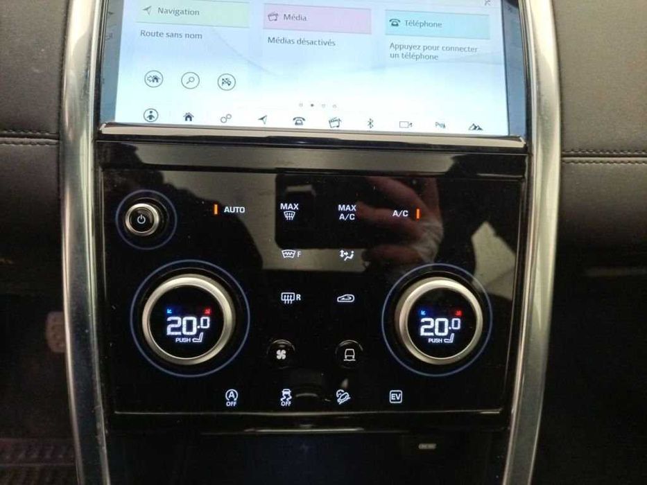 Land Rover Discovery Sport P300e PHEV (Em breve mais fotografias)