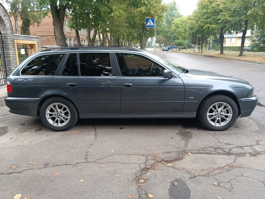 Продам БМВ е39  525 тді