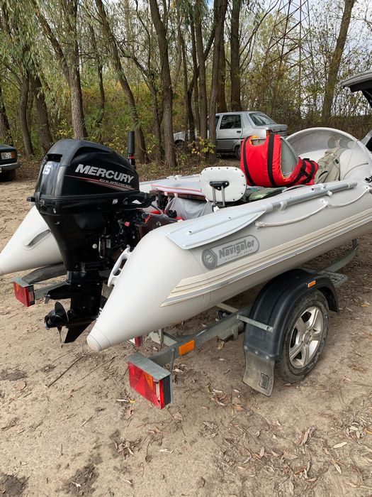 Надувний кільовий човен Navigator 330