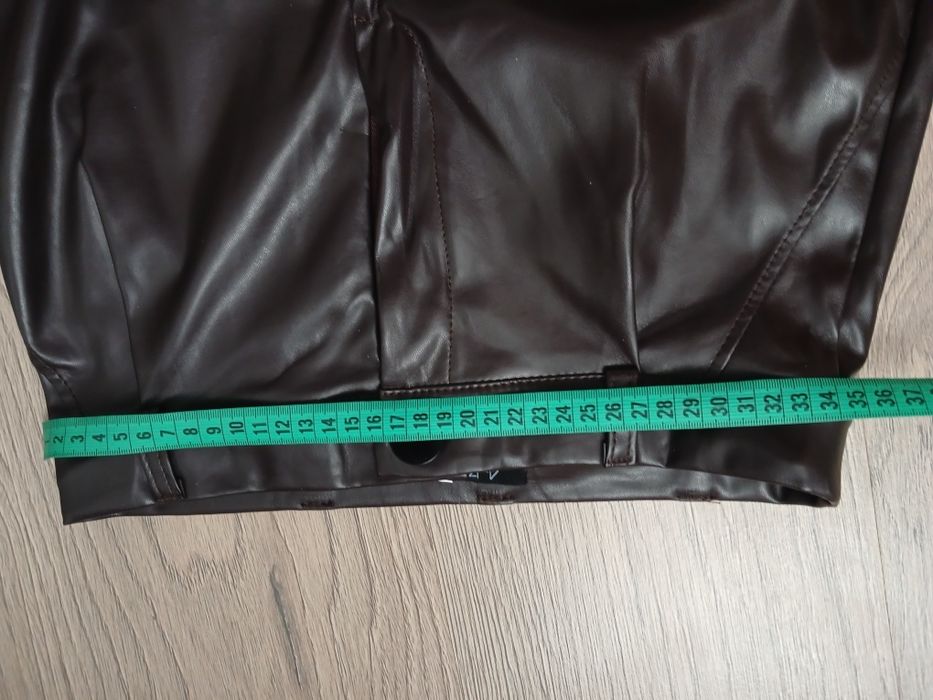 Штани жіночі шкіряні