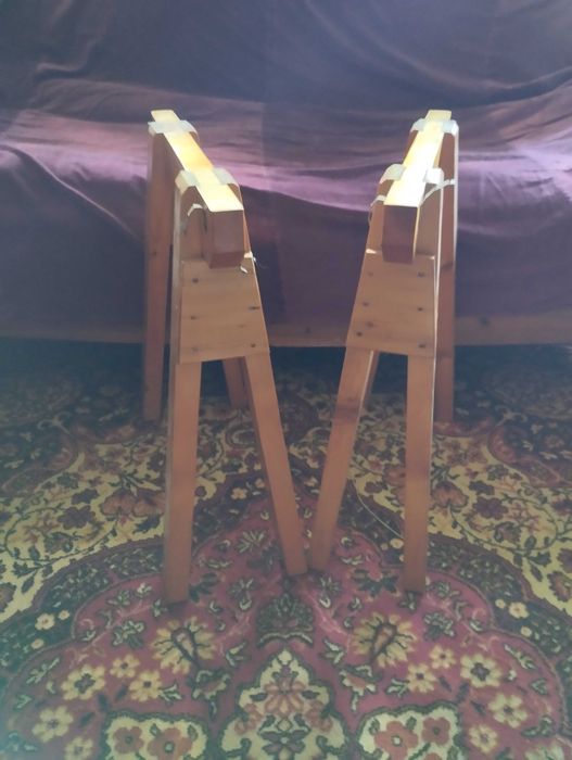 Koziołki, podstawy sosnowe