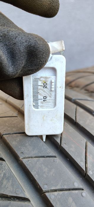 215/45/17  Bridgestone demo