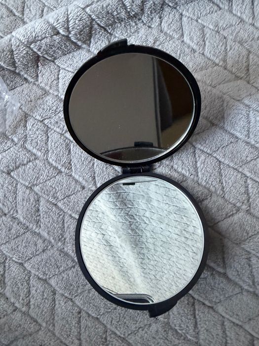NOWE Składane kieszonkowe lusterko do makijażu 7,5 cm