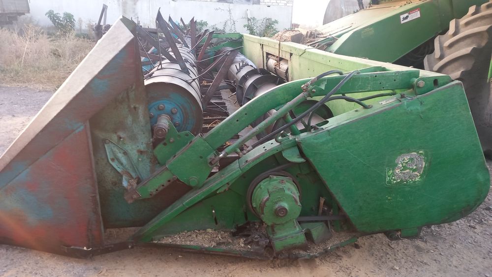 Комбаин Джон дир 9500