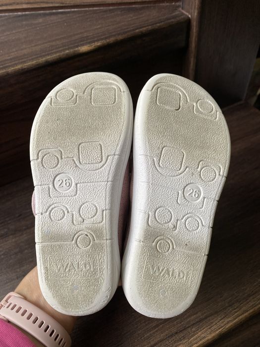 Тапочки для дівчинки перезувне в садок