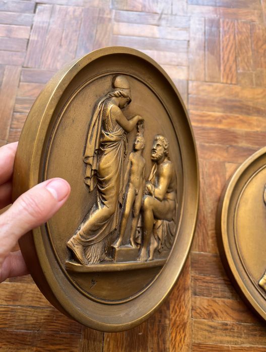 Decoração Placas redondas em gesso para parede - mitologia grega