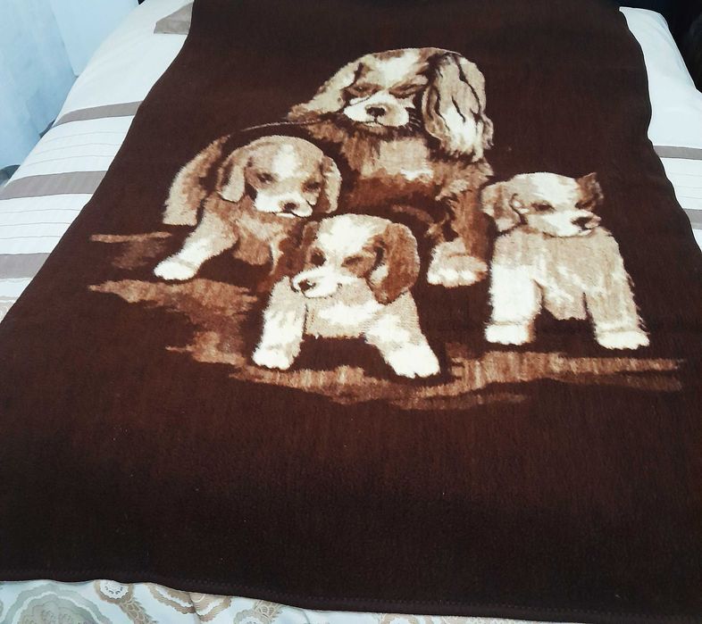 Śliczny dwustronny gruby koc "Arosa"stan idealny