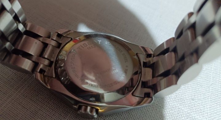 Relógio Tissot Couturier T035410A