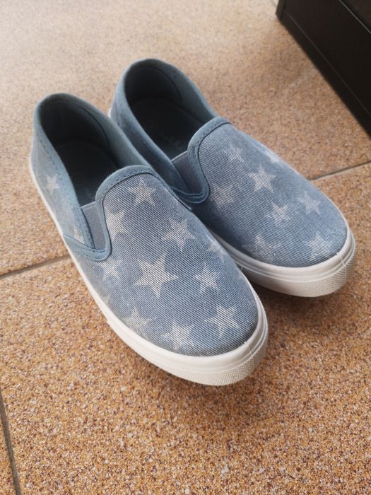 Trampki wsuwane w gwiazdki Nelli Blu 30 rozmiar 18cm maks stopa