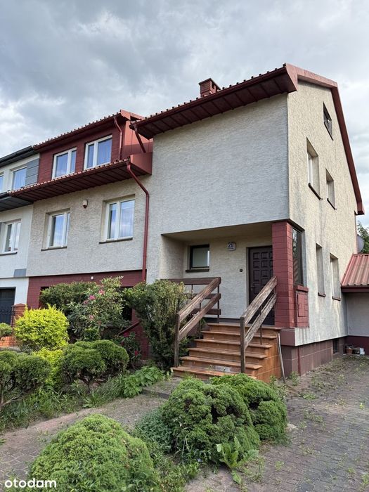 Dom 139 m², działka 1194 m², 2 garaże – Piaski/Henryków