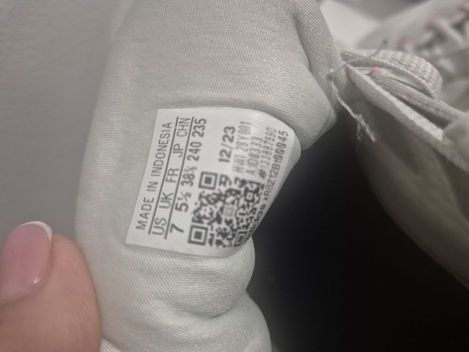 Buty adidas 38.5 na halę