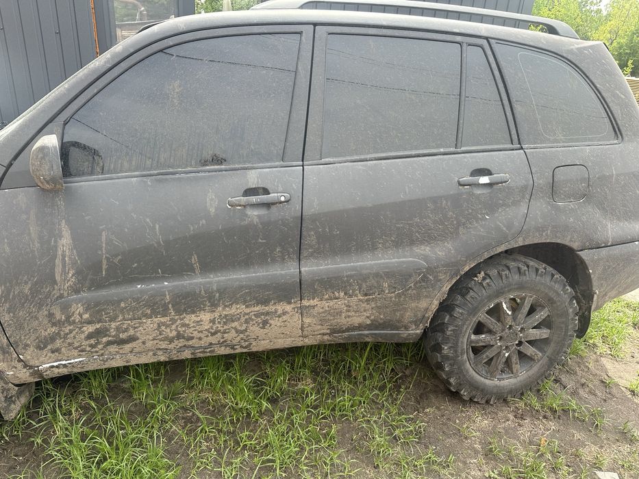 Продам тойоту рав 4