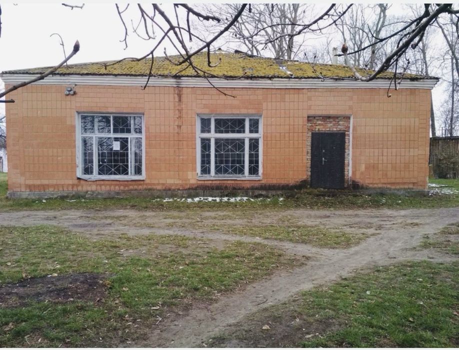 Продаж комерційного приміщення в с. Гута