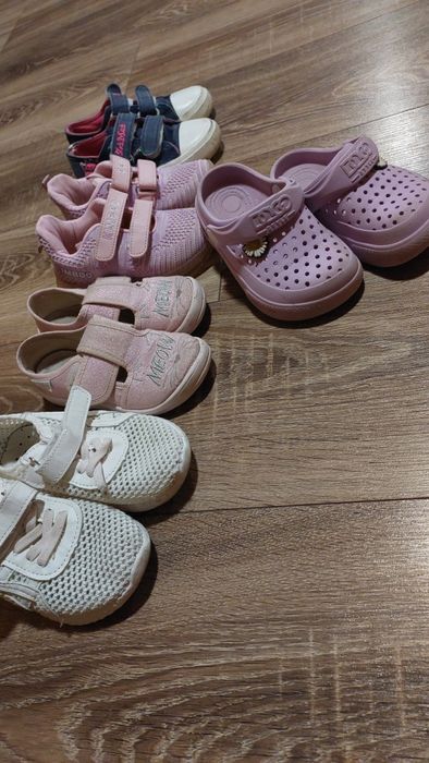 Взуття 25-26 розміри в гарному стані