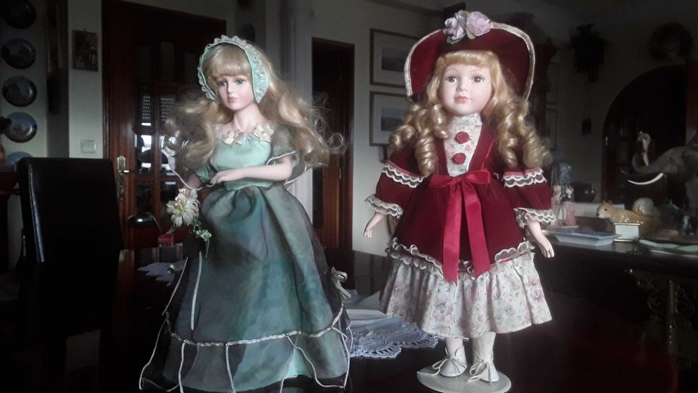 Bonecas antigas em porcelana de colecao