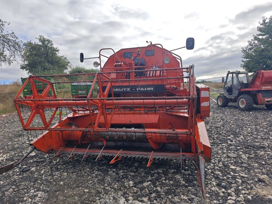 Kombajn zbożowy Deutz-Fahr M1080 nie dominator John Deere