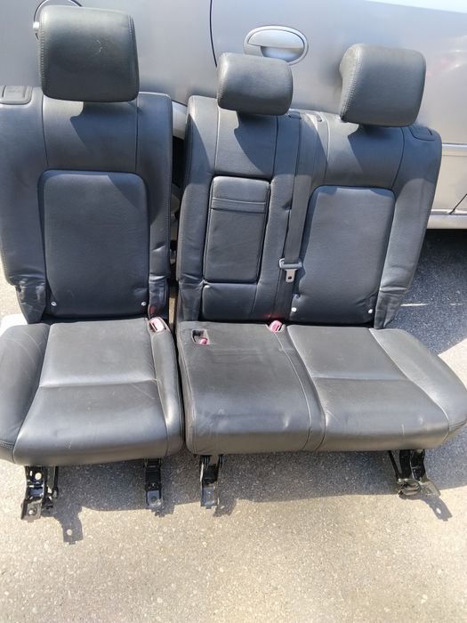 Sprzedam komplet siedzeń do Chevrolet Captiva + elementy bagażnika