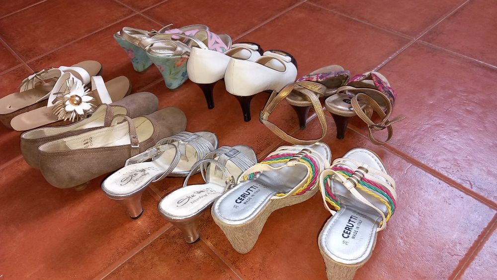 Lote de calçado n. 35