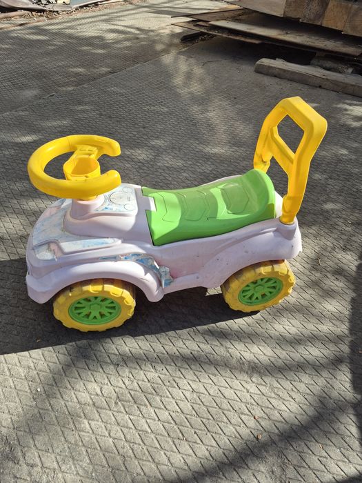 Віддам дитячий транспорт