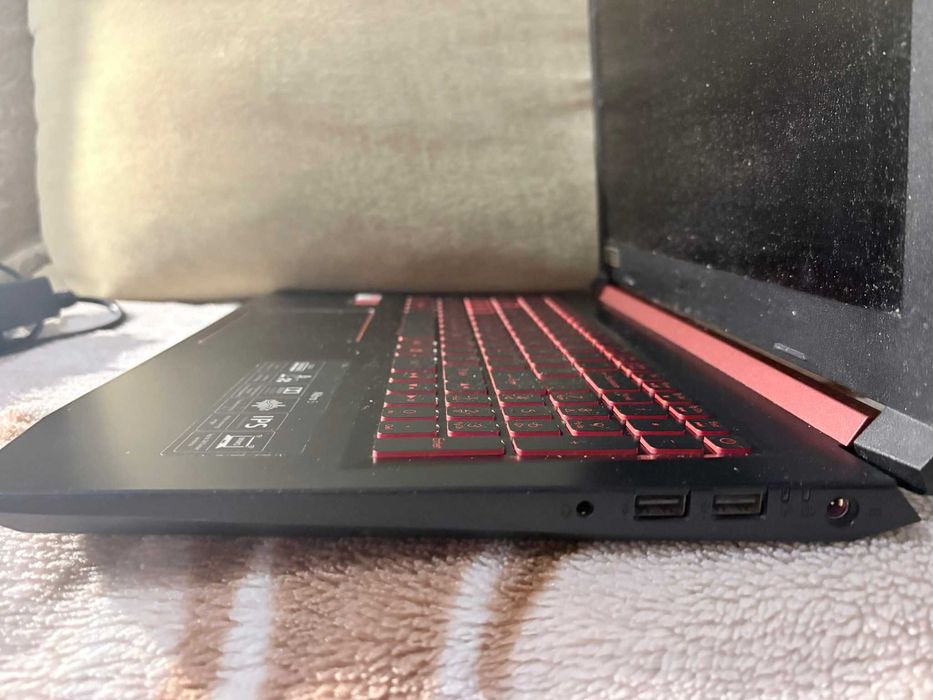 Laptop Acer Nitro 5 (AN516-41) z ładowarką