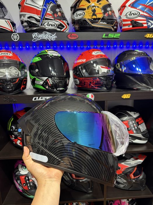 Capacete NOVO 85€ mais informações