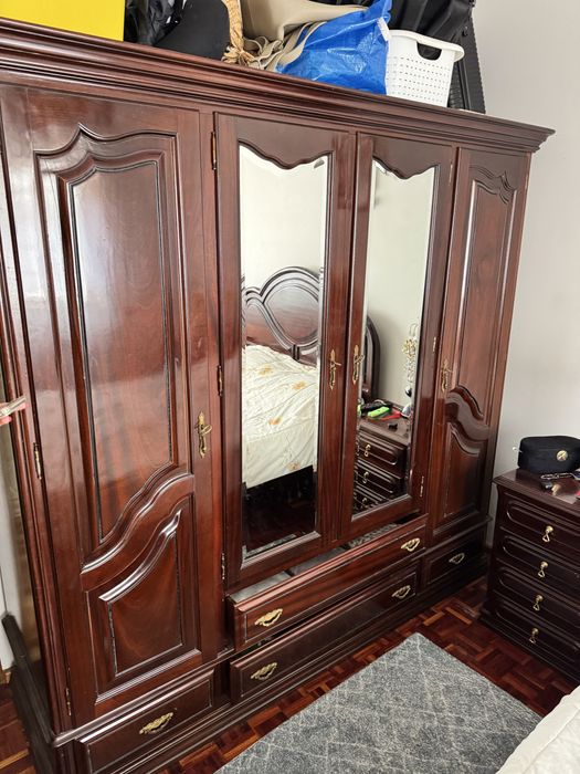Armário de Roupa