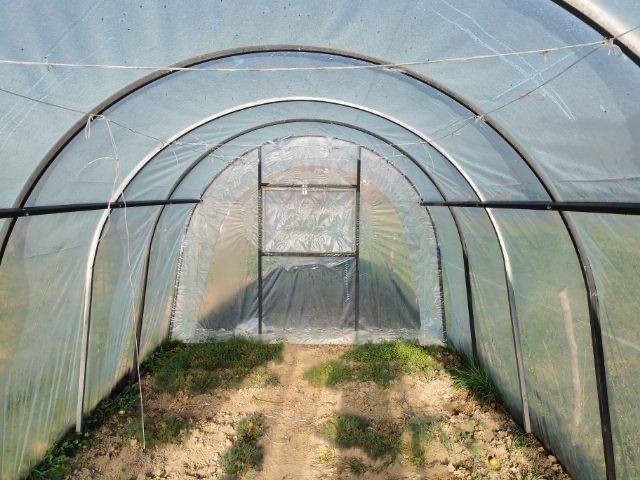 Bramy garażowe i tunele, szklarnie