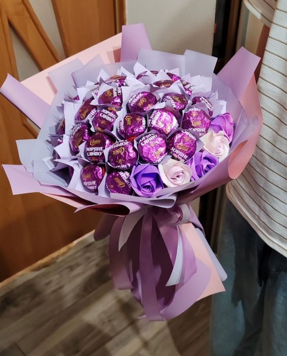 Букет из конфет Зоряне сяйво до дня вчителя  вихователя