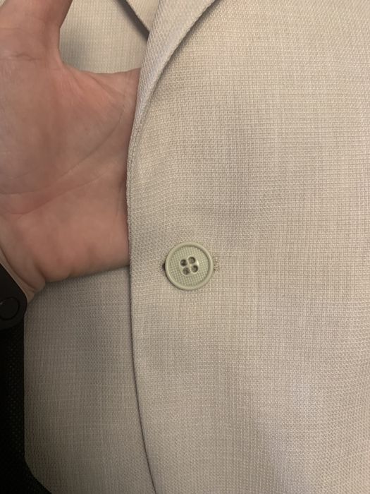 Чоловічий костюм трійка