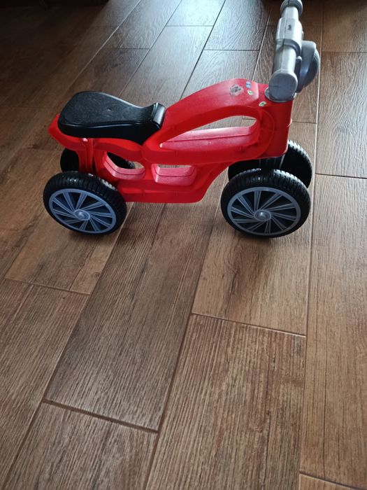 Triciclo sem pedais435257687378513921