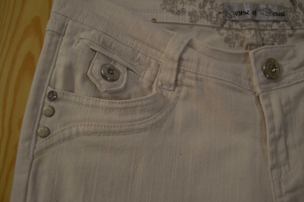 Białe rozszerzane spodnie New Look S/M 38 jasne dzwony vintage