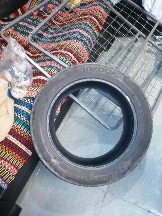 Pneu 225 / 50 / R 17 hankook