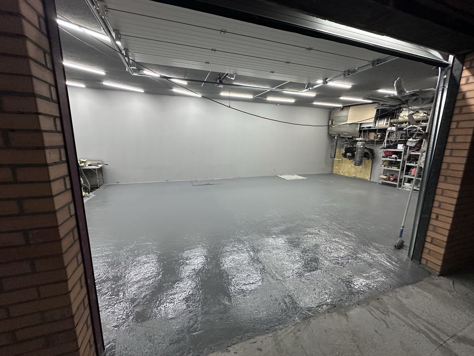 Продам гараж 120 кв плюс подвал 100кв СТО