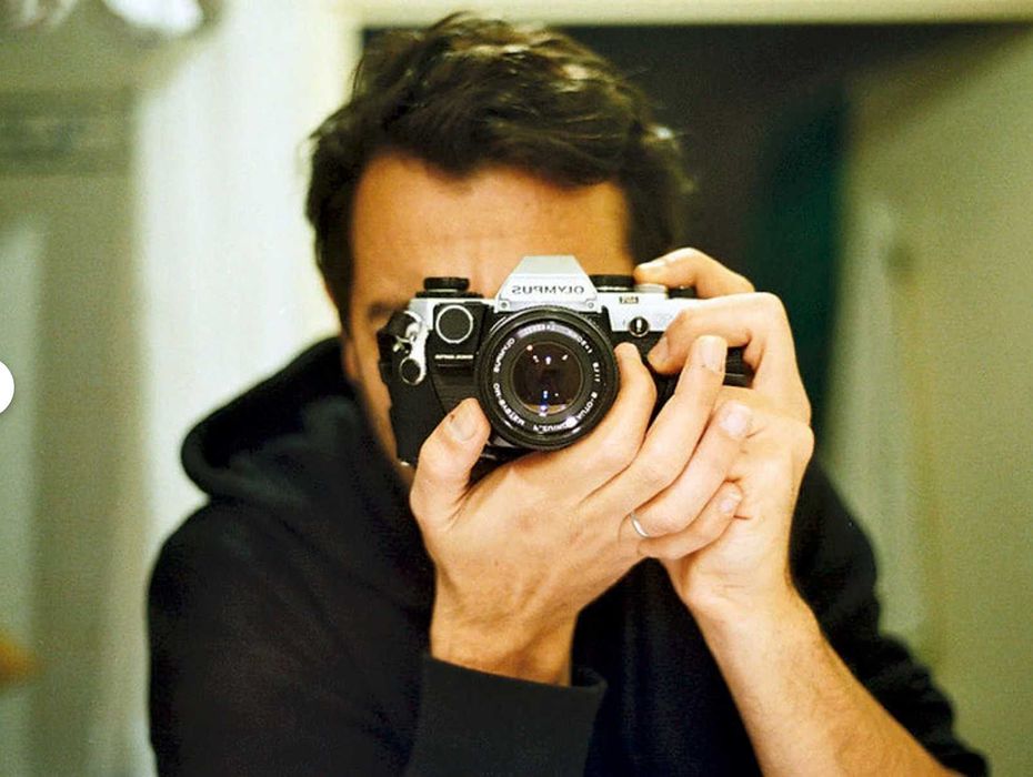 Olympus OM-10 + Olympus Zuiko 50mm f/1.8 - (testada e limpa)