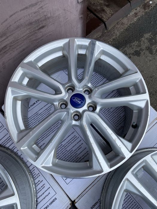 R18 5*108  Ford kuga titanium, escape , edge, mondeo