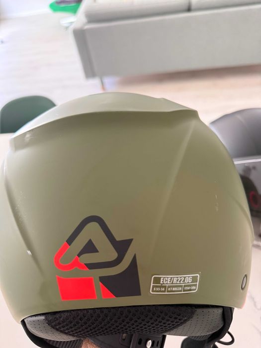 Dois Capacetes Acerbis Brezza