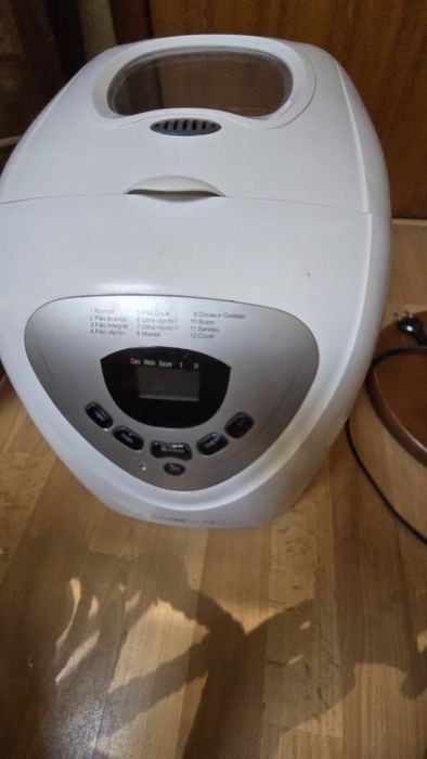 Máquina de fazer pão caseiro