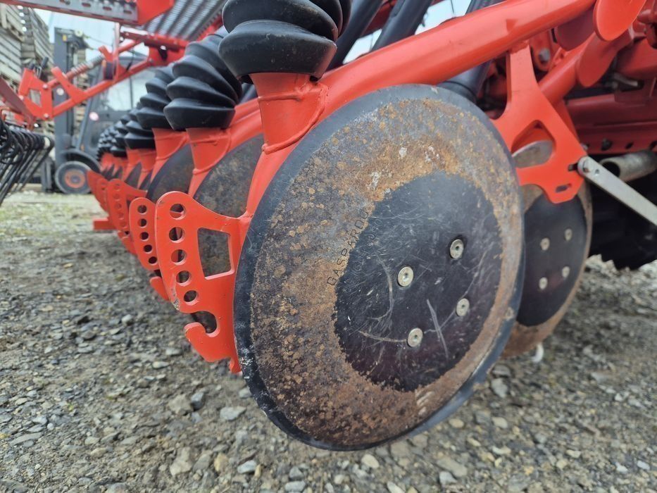 Maschio  Gaspardo  Dama 3m  agregat uprawowo siewny  amazone ad 303