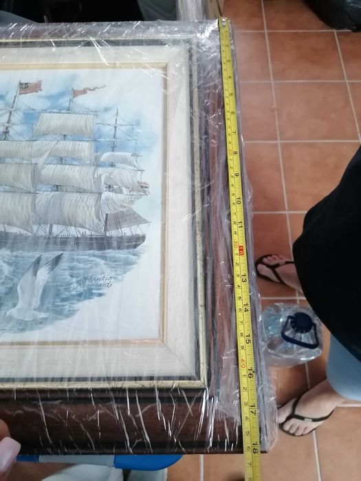 Quadro com pintura belíssima de um barco